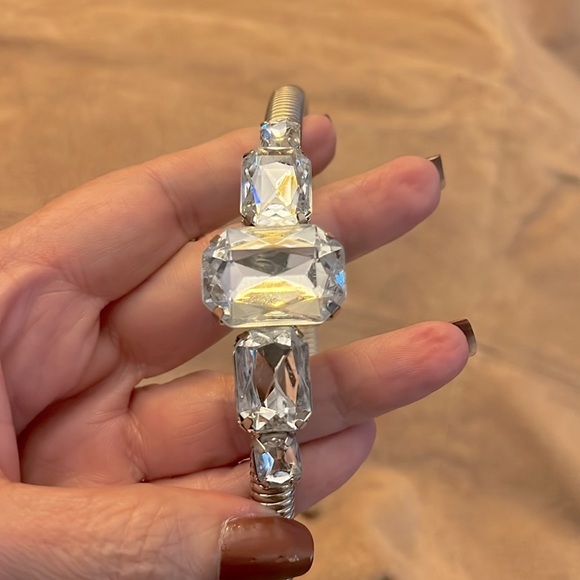 HENRI BENDEL LUXURY SILVER/CRYSTAL HEADBAND - Picture 8 of 8